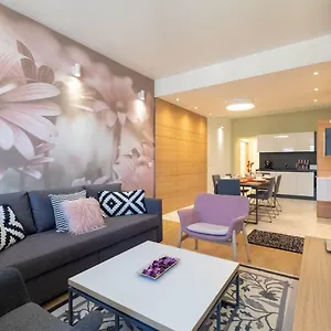 Vitosha Blvd Luxury 2-bedroom, 2-bathroom With Balcony , Sofia Bulgaria